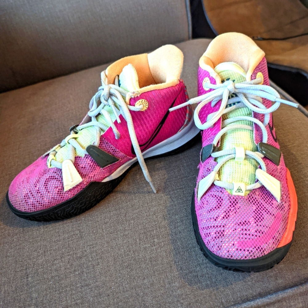 Nike Kyrie 7 Creator 4Y